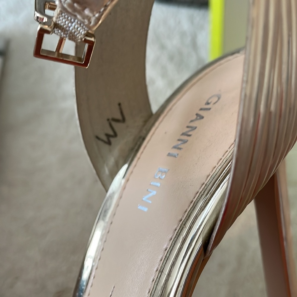 Gianni Bini Rose Gold Strappy Platform High Heels - Picture 6 of 6